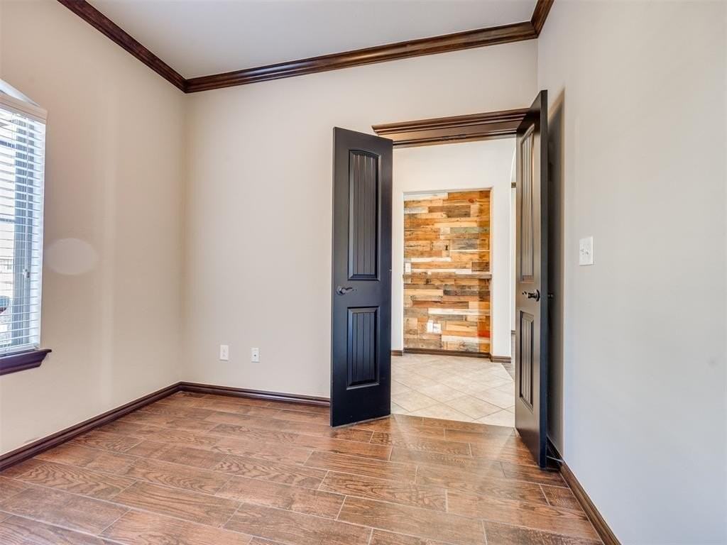 17400 White Hawk Dr - Photo 6 of 31