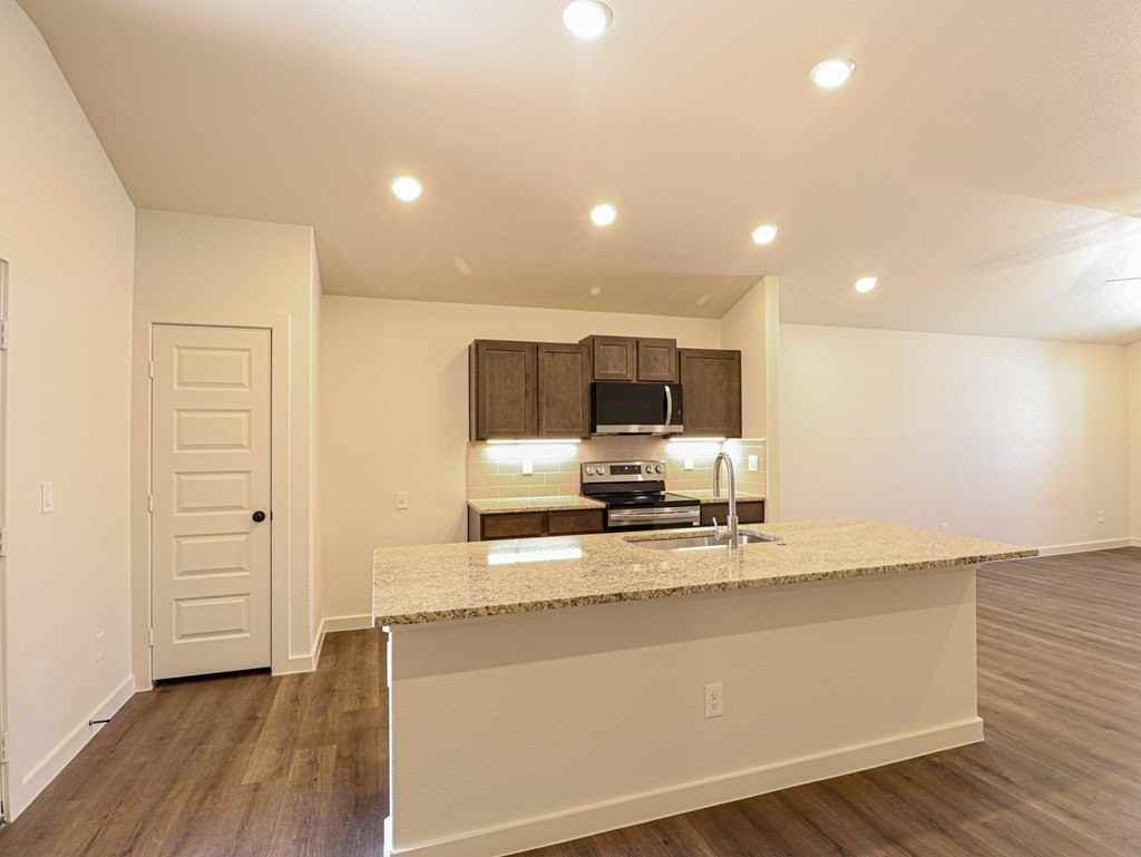 Country Club Dr - Photo 7 of 25