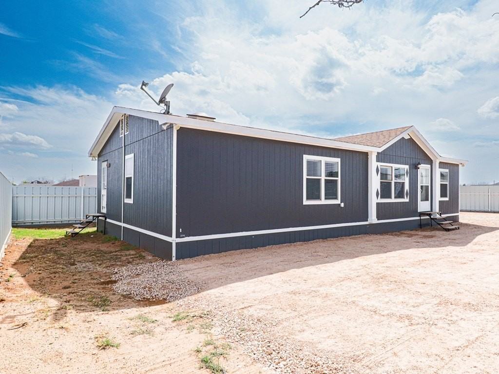 5113 S County Road 1185 Unit B - Photo 3 of 23