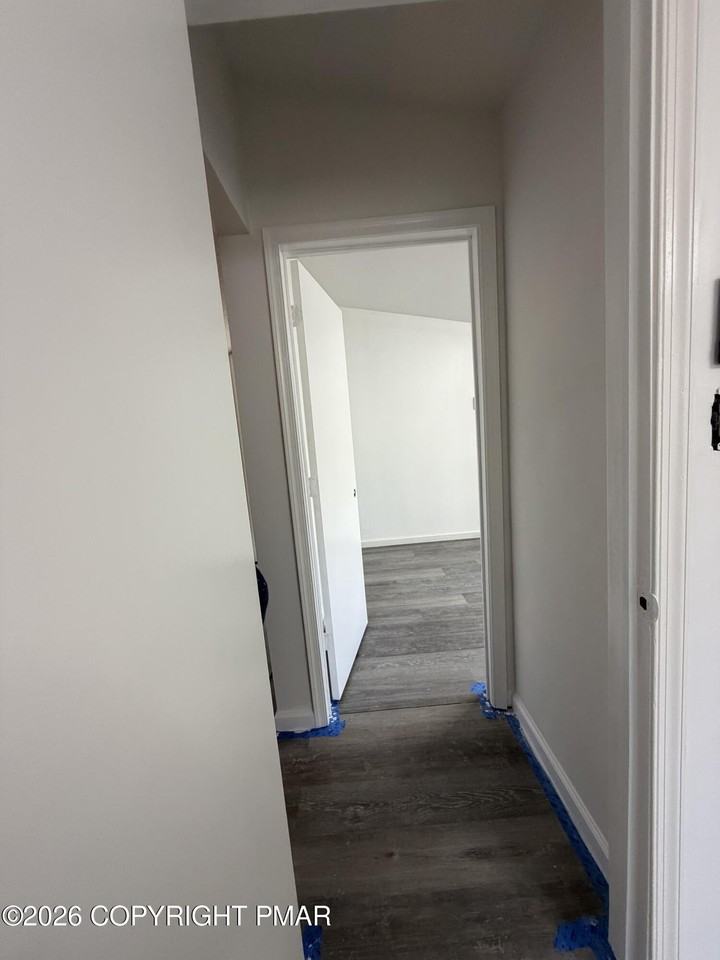 126 Feather Ln - Photo 4 of 18