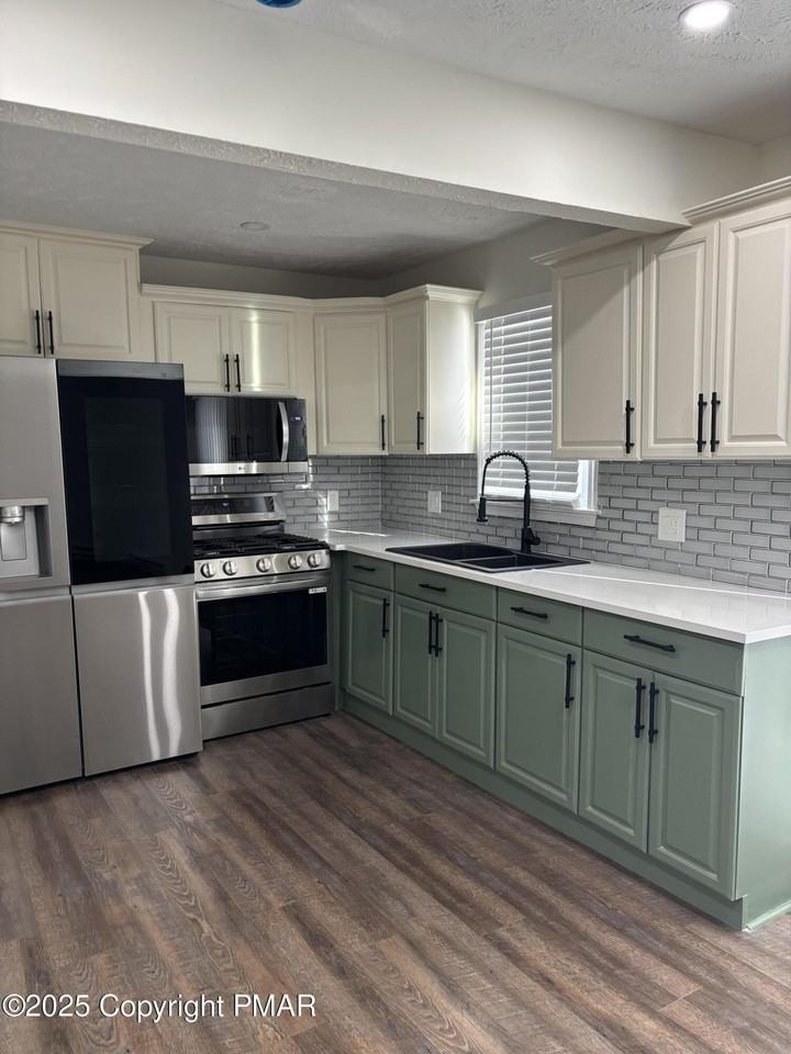 2139 Rosemont Dr - Photo 4 of 20