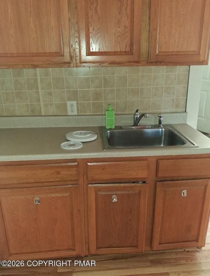 520 Hickory St Apt 3 - Photo 3 of 10