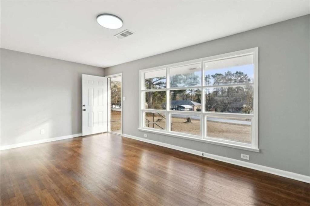 269 Elks St - Photo 7 of 42