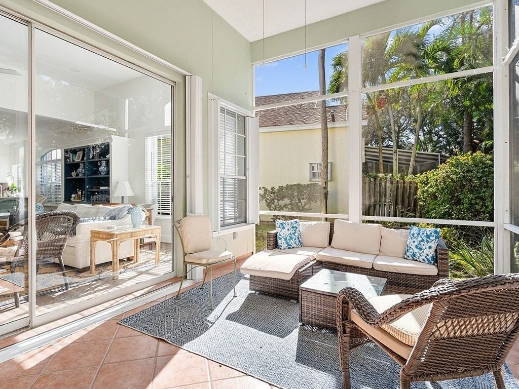 8829 Lakeside Cir - Photo 2 of 36