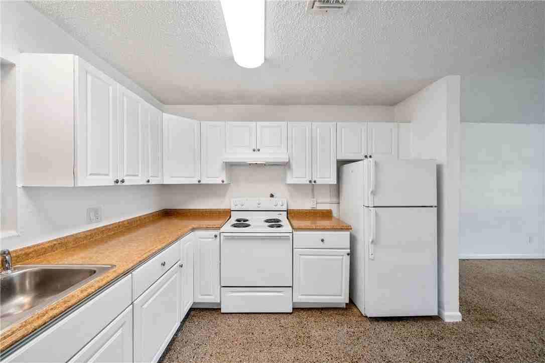 4117 18th Pl - Photo 5 of 9