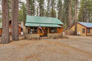 featured image of 3628 Forest Ave #1