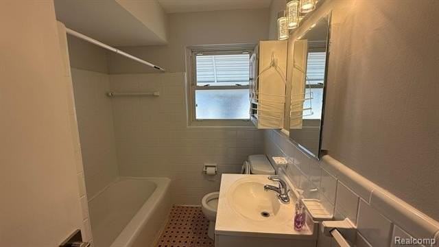 29614 Rosslyn Ave - Photo 7 of 13