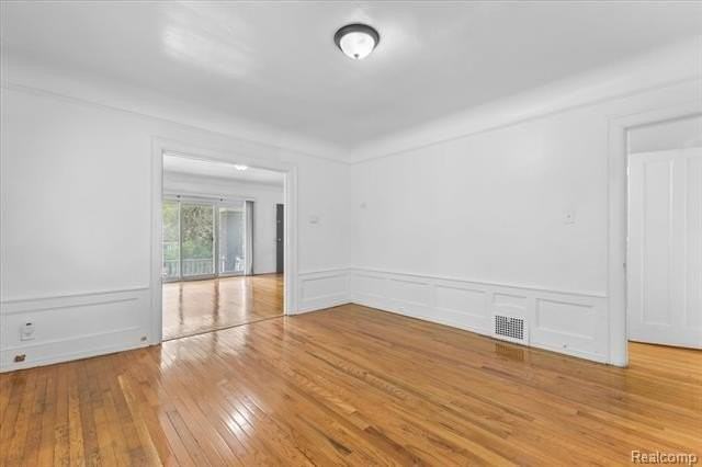 1410 Glynn Ct - Photo 4 of 8