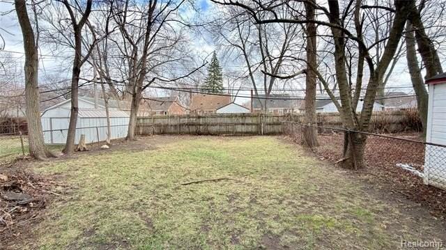 291 Arlington St - Photo 5 of 16