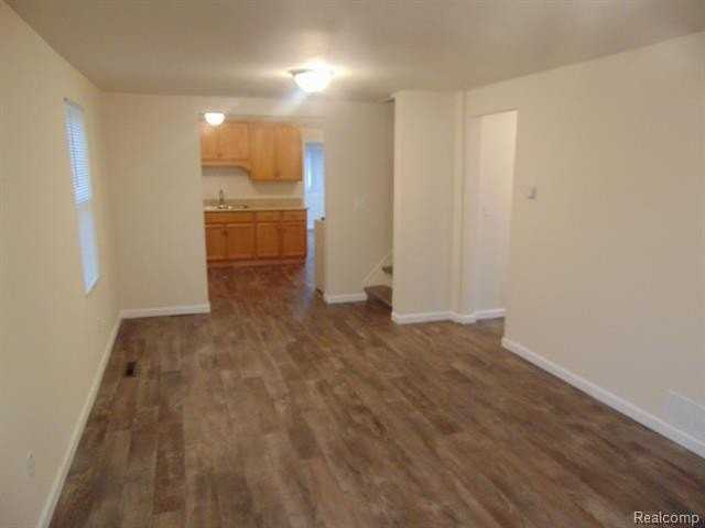 1303 Collier Rd - Photo 2 of 19