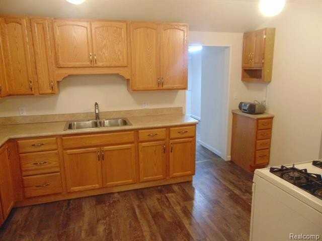 1303 Collier Rd - Photo 4 of 19