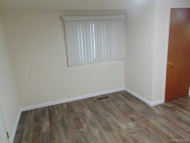 1303 Collier Rd - Photo 7 of 19