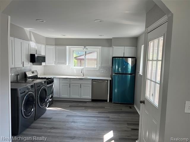 5709 Weddell St - Photo 7 of 16