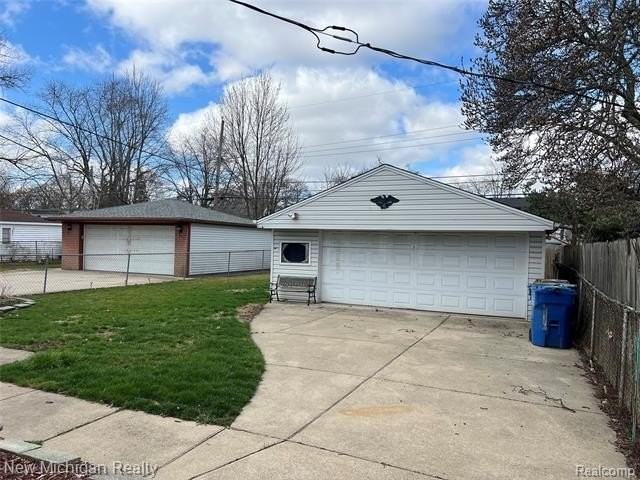 24281 Bolam Ave - Photo 2 of 25