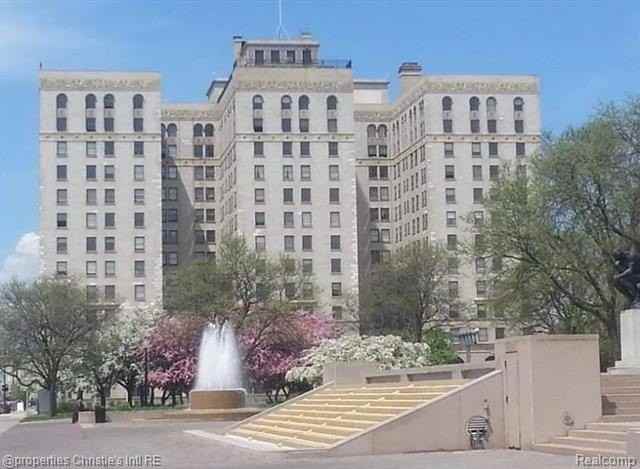 15 E Kirby St Apt 1028 #1028