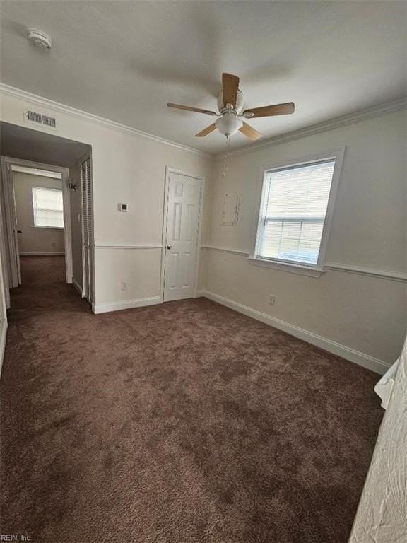 837 23rd St - Photo 5 of 9