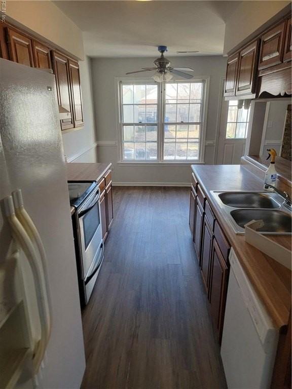 4712 Ashbury Ln - Photo 4 of 25