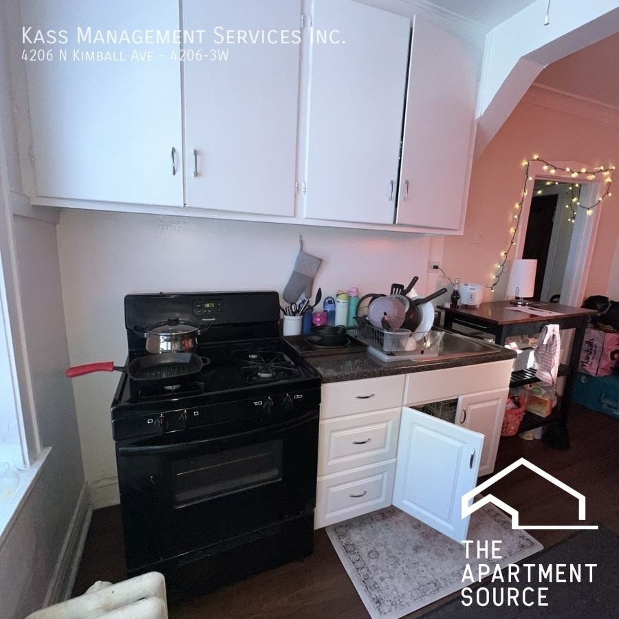 4206 N Kimball Ave #3W