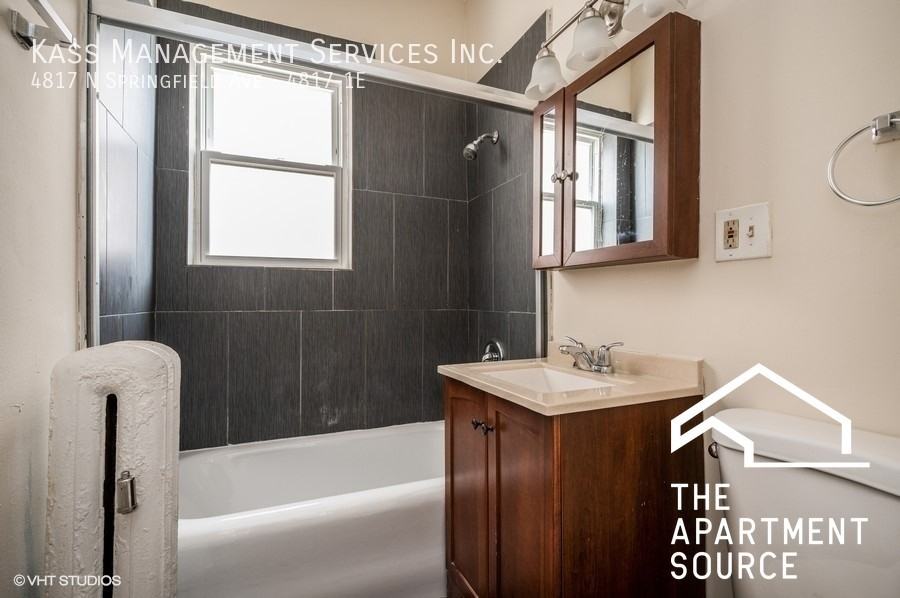 4817 N Springfield Ave #1E - Photo 5 of 6