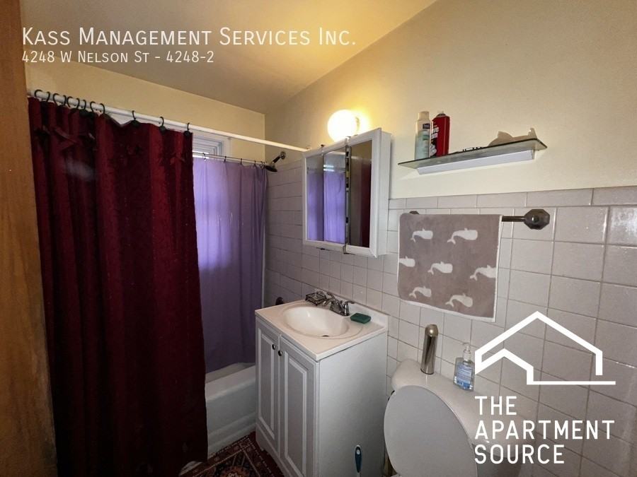 4248 W Nelson St #2 - Photo 6 of 7