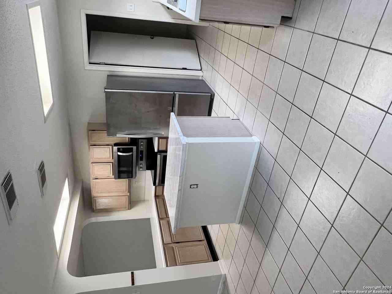 21614 Longwood - Photo 5 of 21