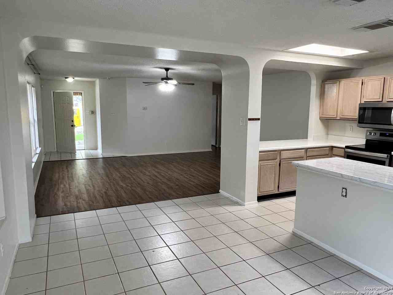 21614 Longwood - Photo 6 of 21