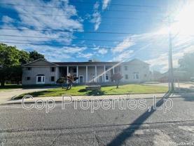 811 Jackson Keller Rd Apt 4 #Apt 4 - Photo 1 of 1