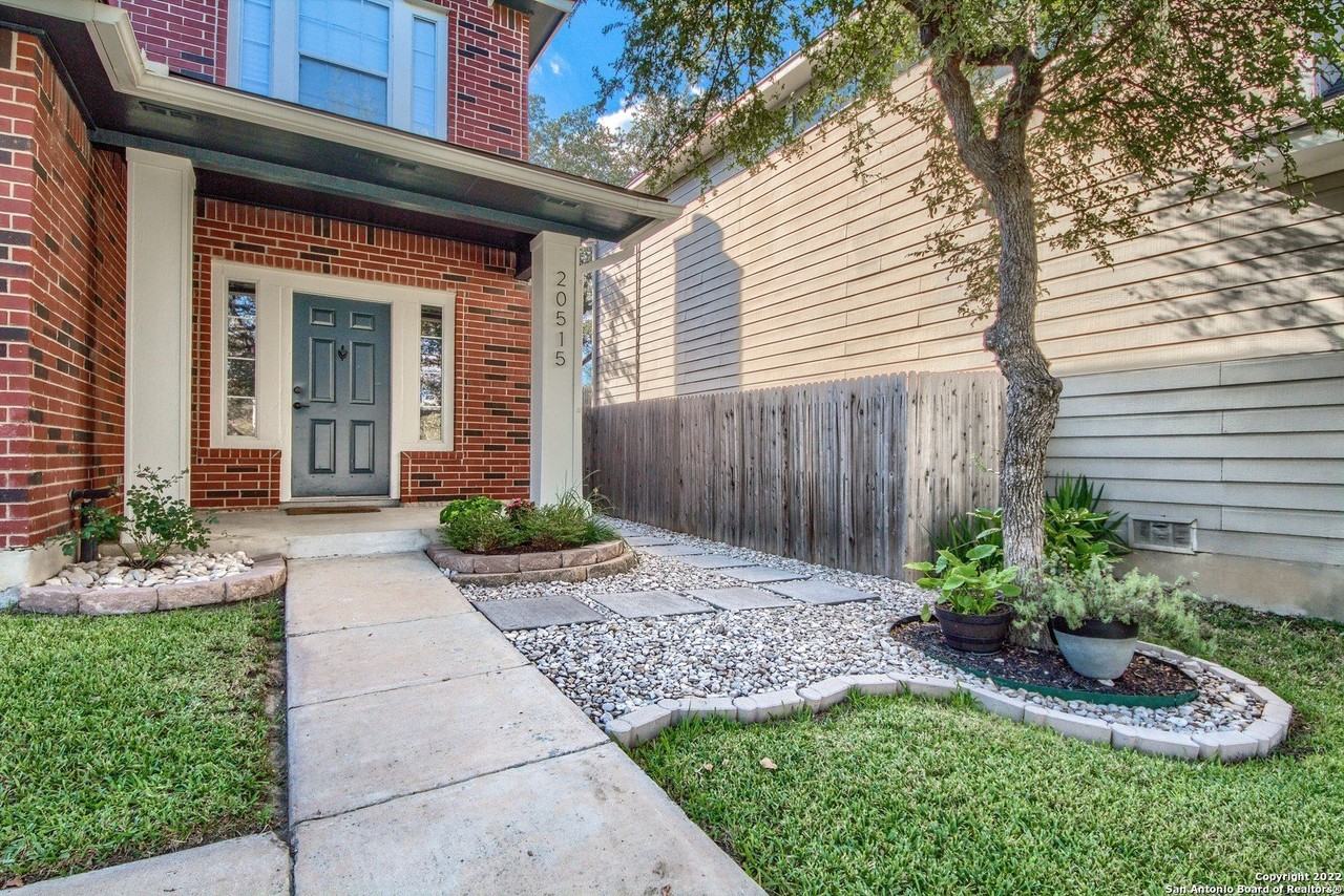 20515 Tree Mdw - Photo 2 of 15