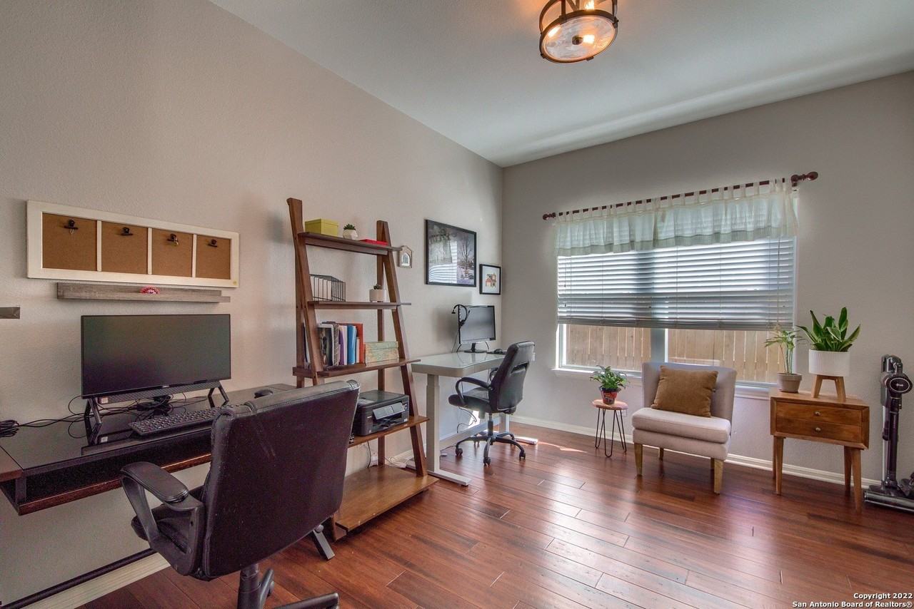 20515 Tree Mdw - Photo 7 of 15