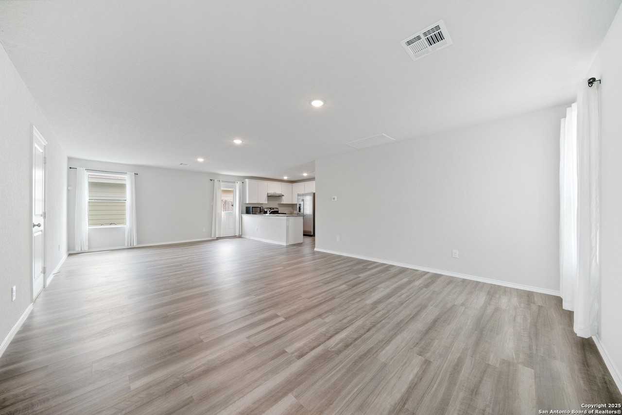 6534 Augustus Magee - Photo 7 of 25