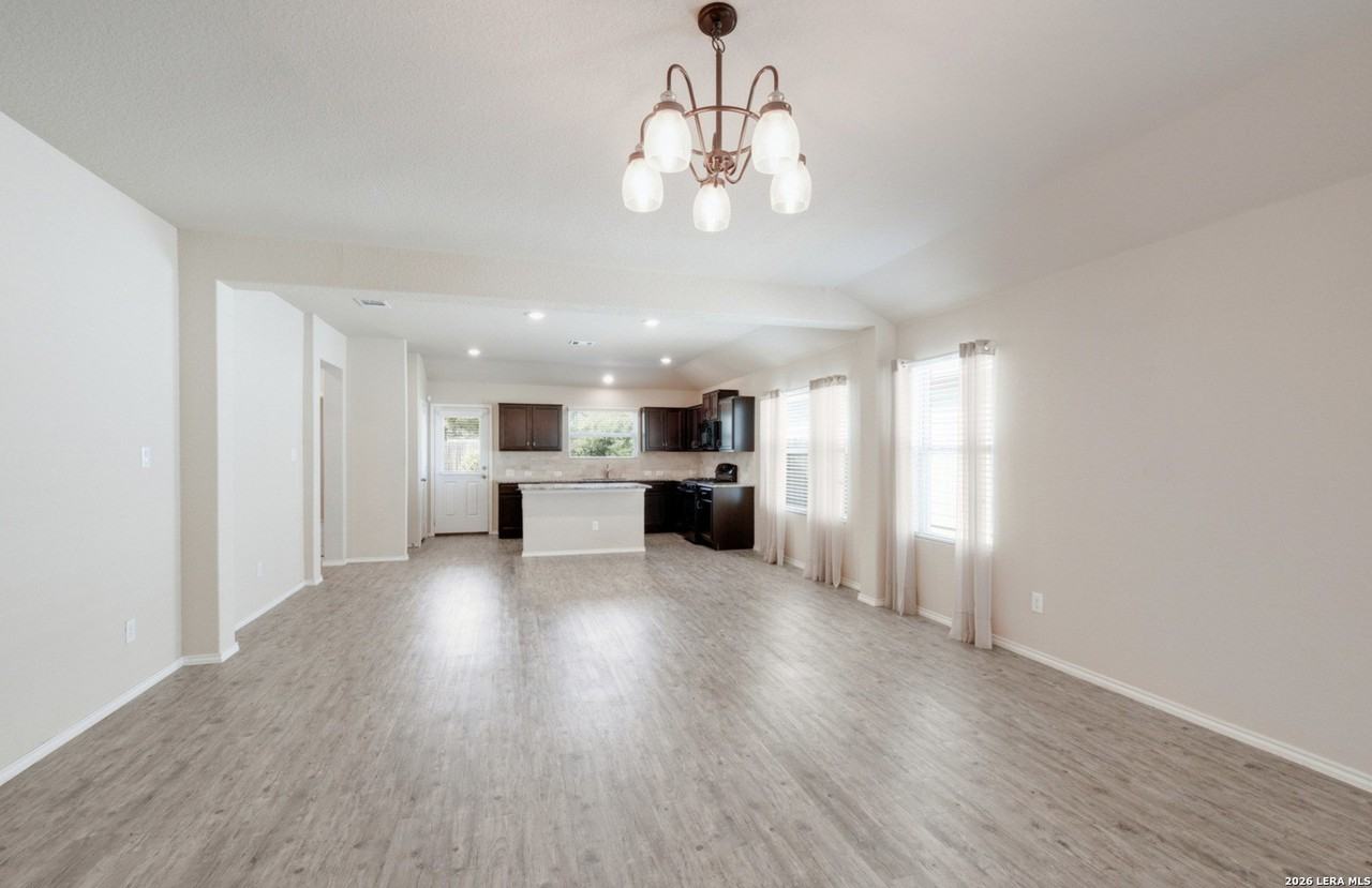 5249 Blue Ivy - Photo 3 of 23