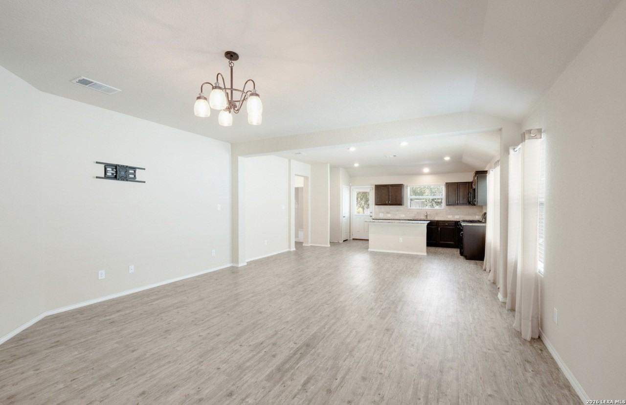 5249 Blue Ivy - Photo 4 of 23