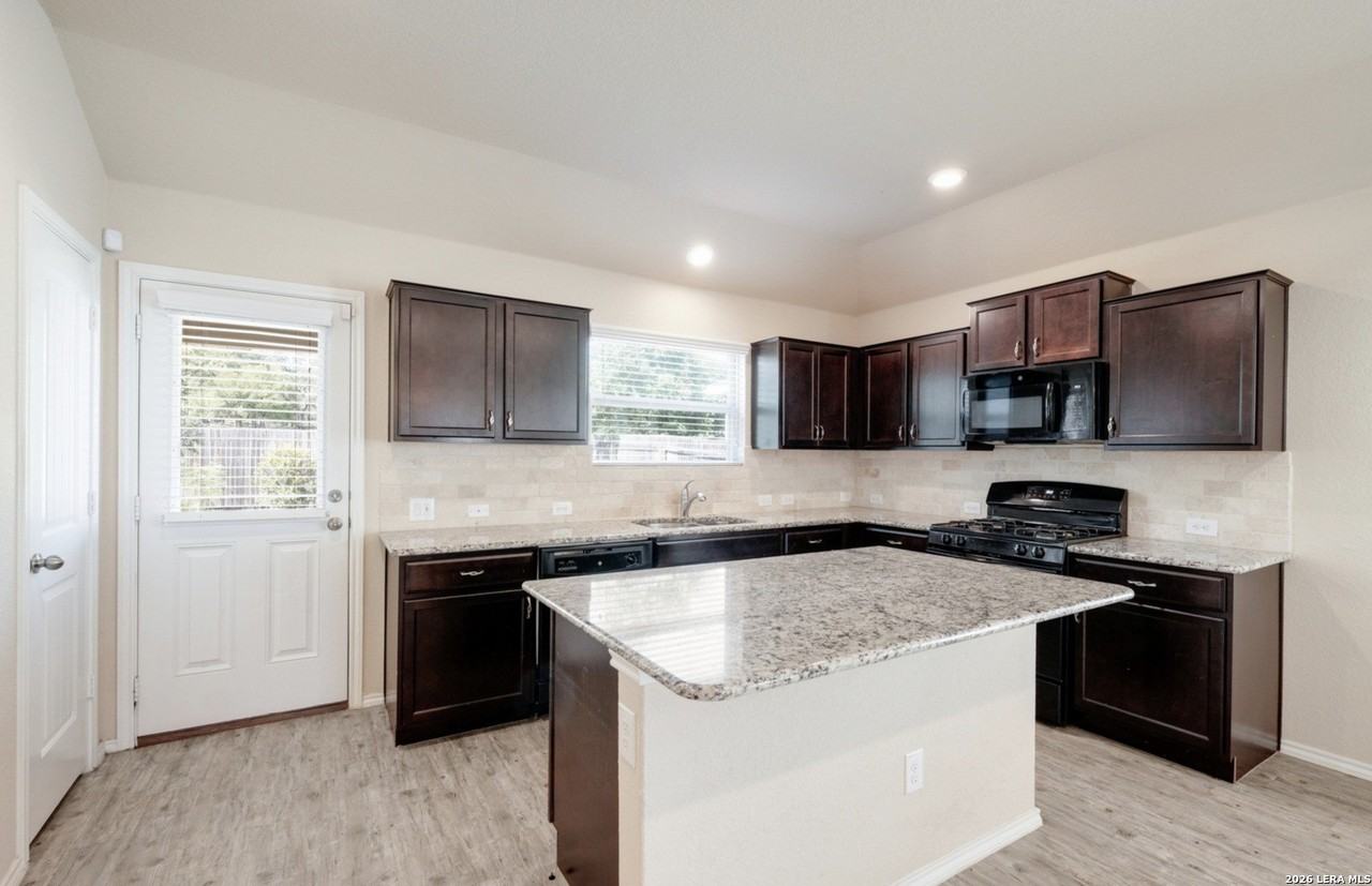 5249 Blue Ivy - Photo 6 of 23