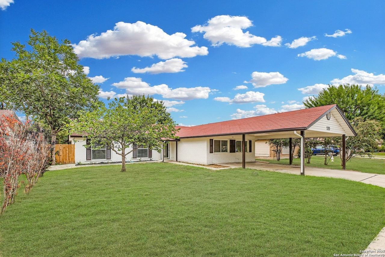 520 Marilyn Dr - Photo 3 of 36