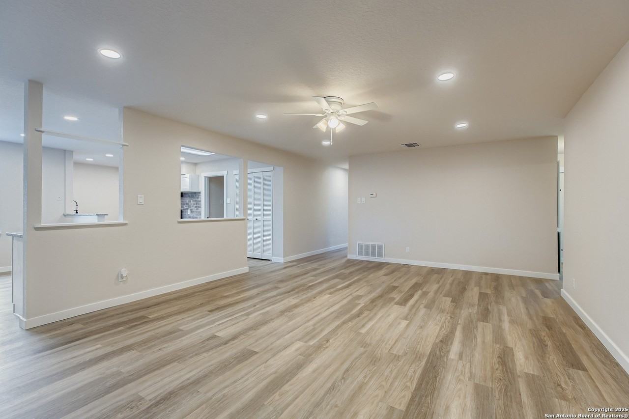 520 Marilyn Dr - Photo 7 of 36