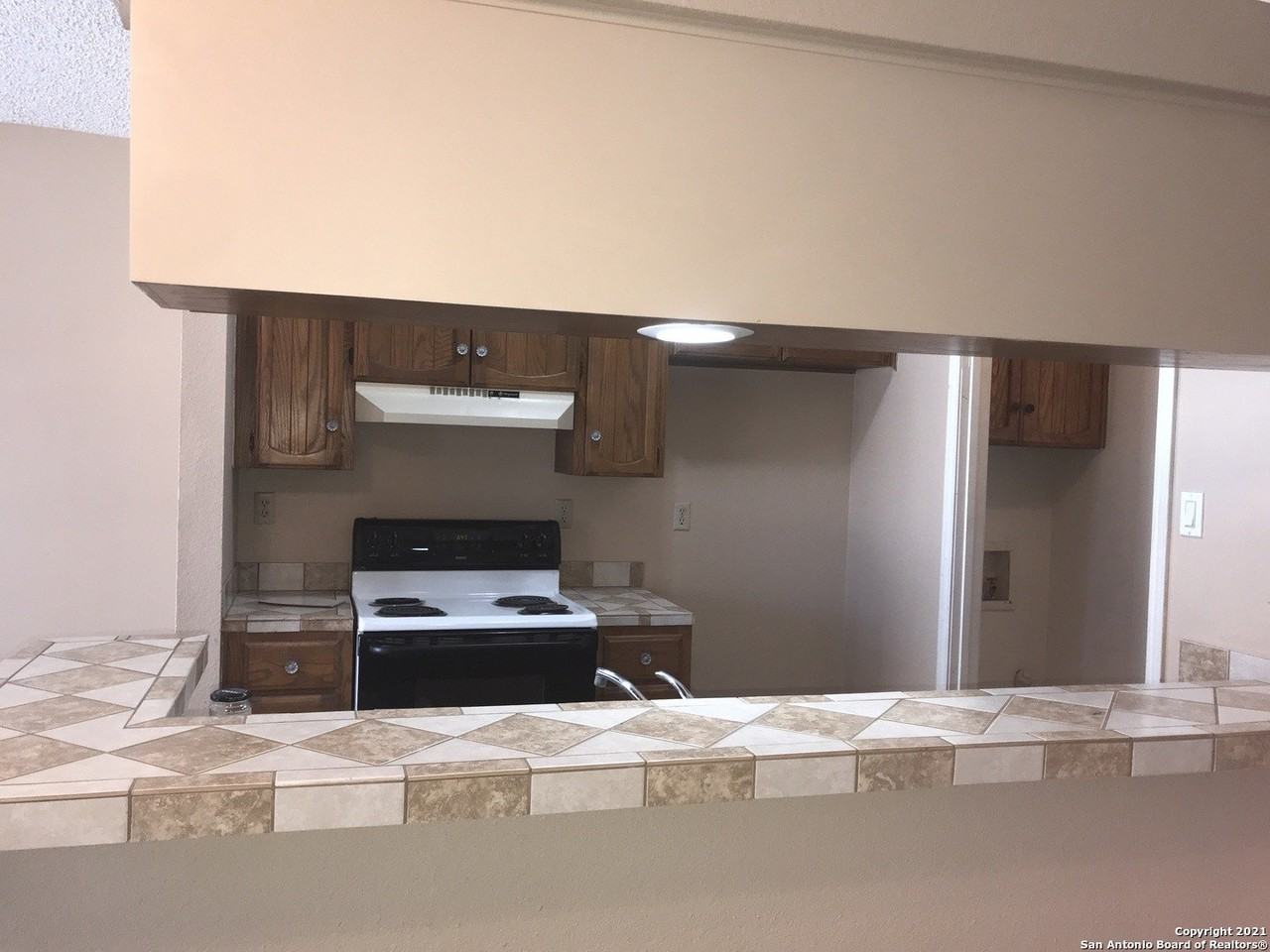 2101 Ledge View St - Photo 4 of 11