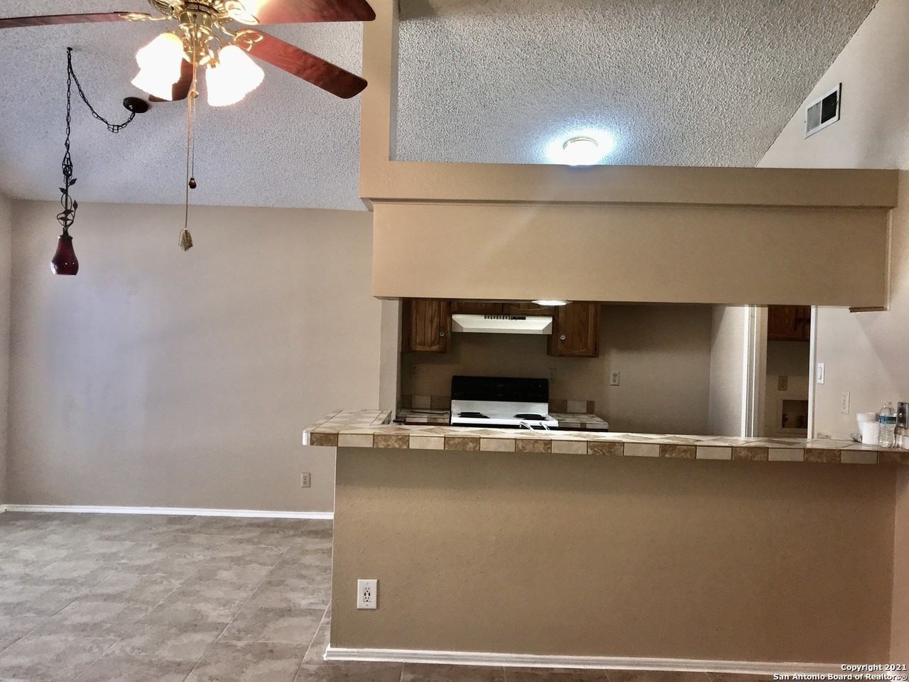 2101 Ledge View St - Photo 5 of 11