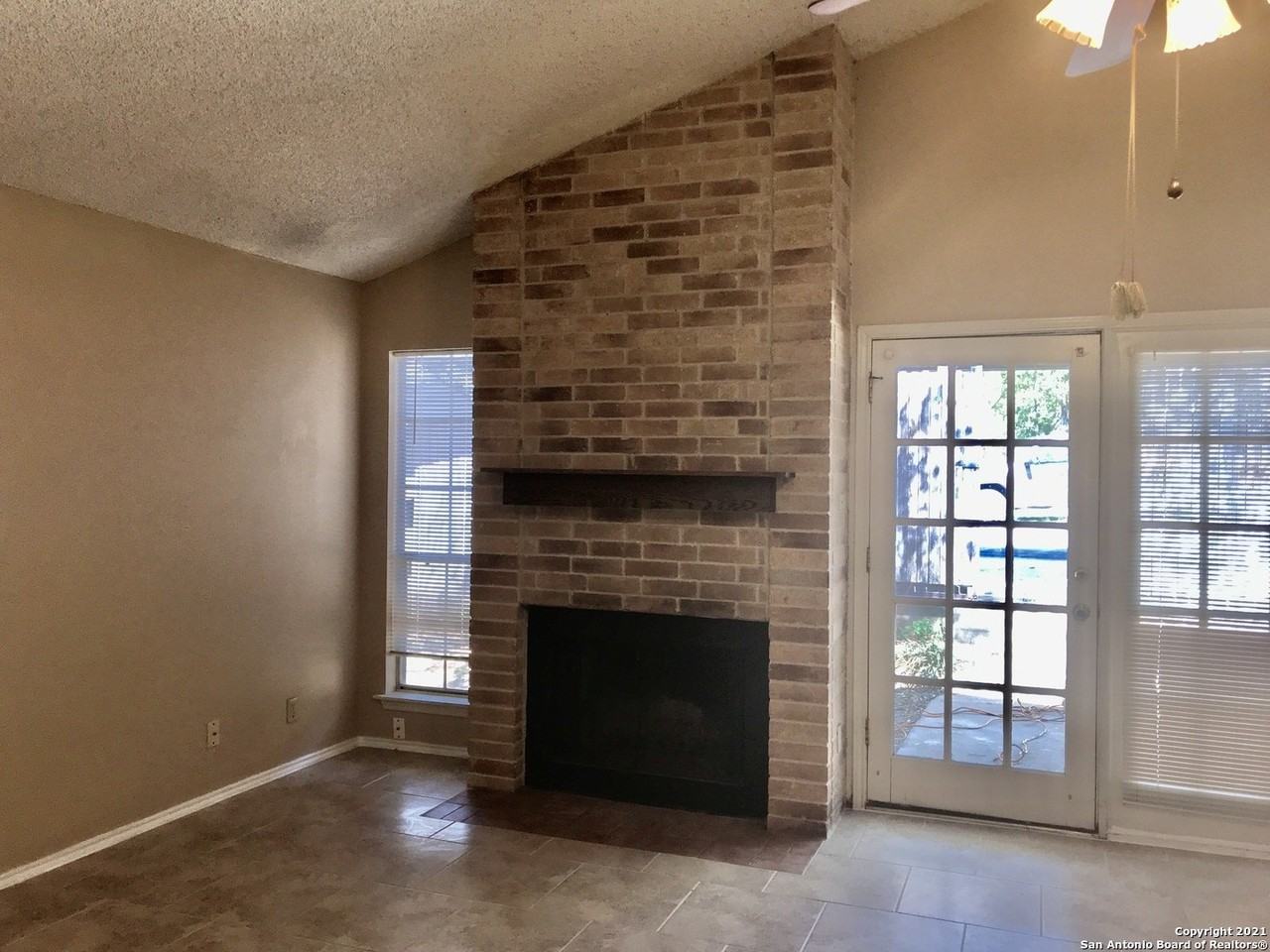 2101 Ledge View St - Photo 7 of 11