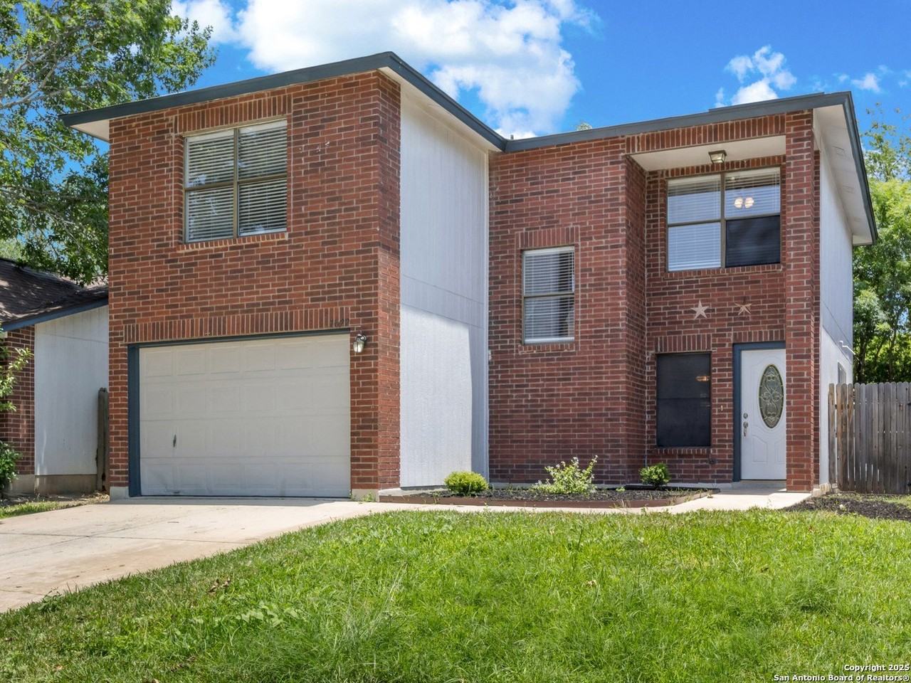 7622 Alverstone Way - Photo 2 of 33