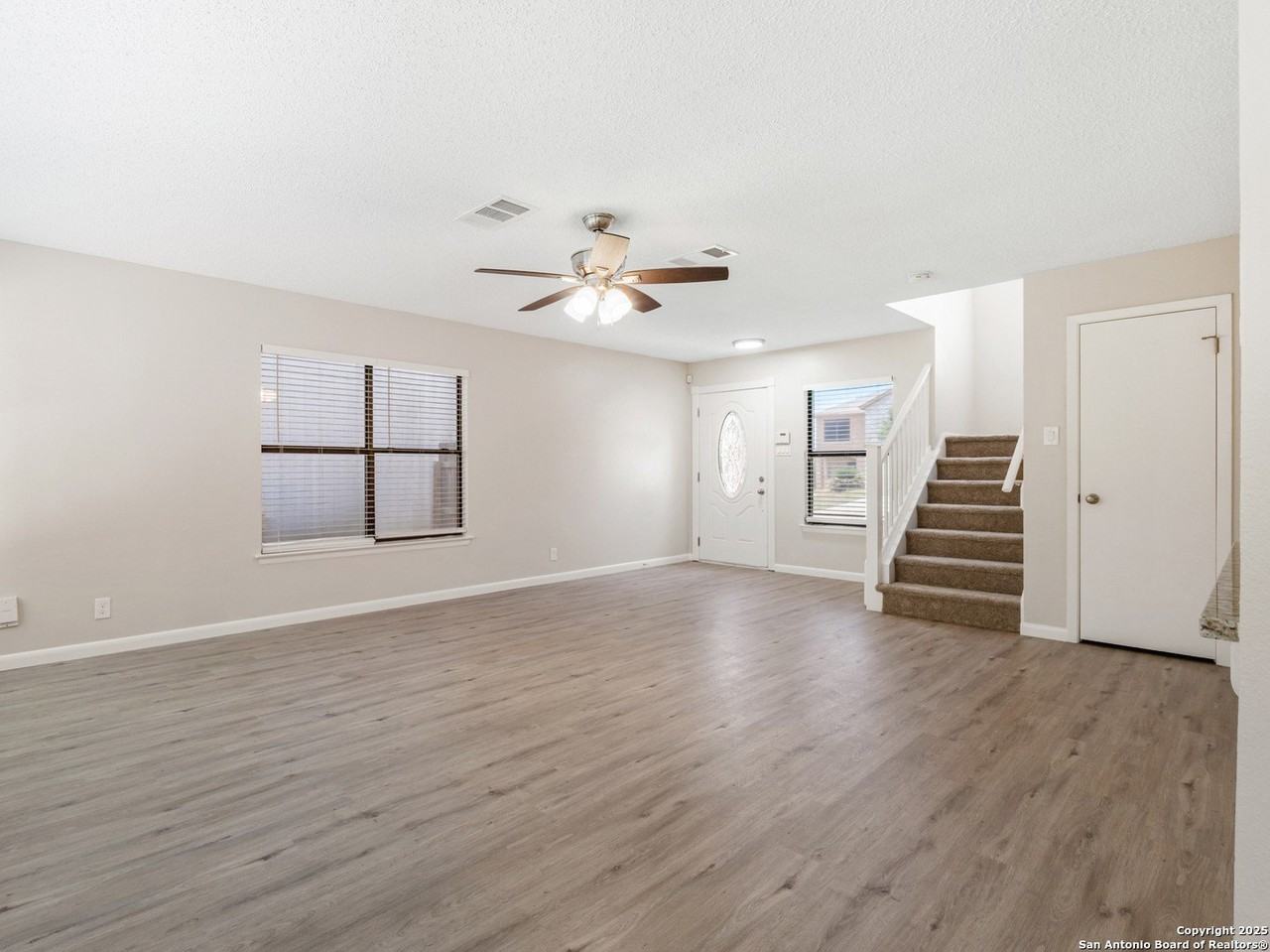 7622 Alverstone Way - Photo 5 of 33