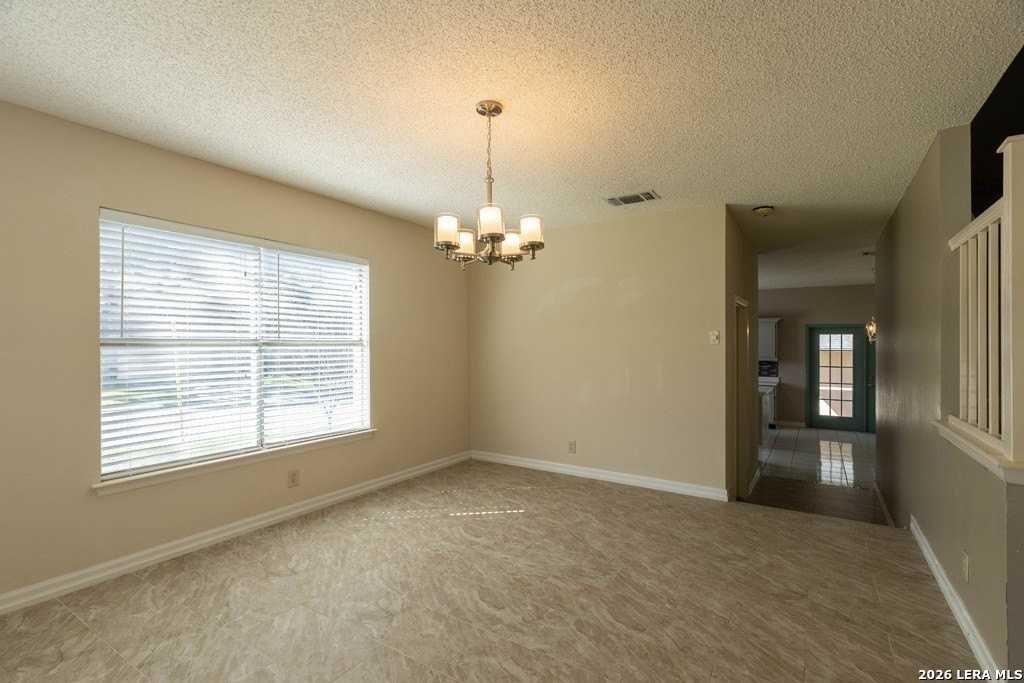 7103 Misty Brk - Photo 3 of 25