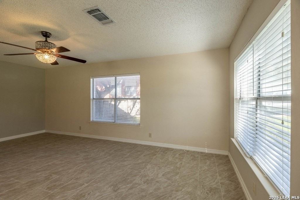 7103 Misty Brk - Photo 6 of 25