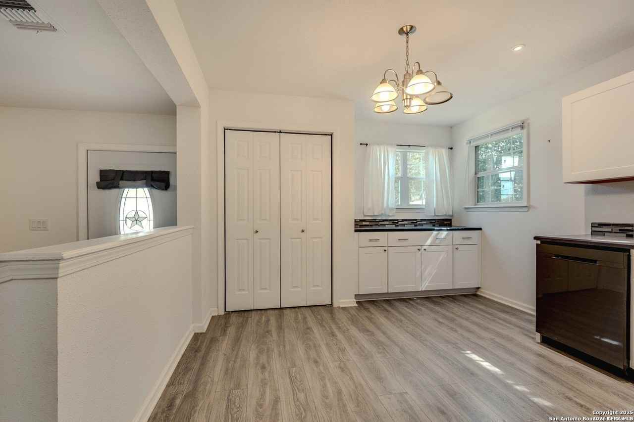 1576 Enchanted River Dr - Photo 5 of 21