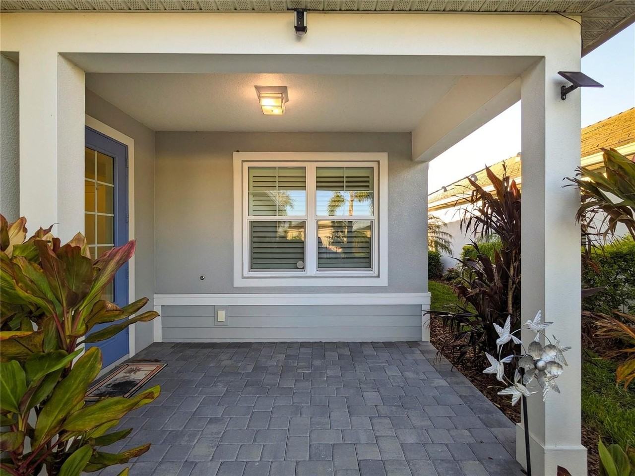 1045 Crosswind Ave - Photo 2 of 50