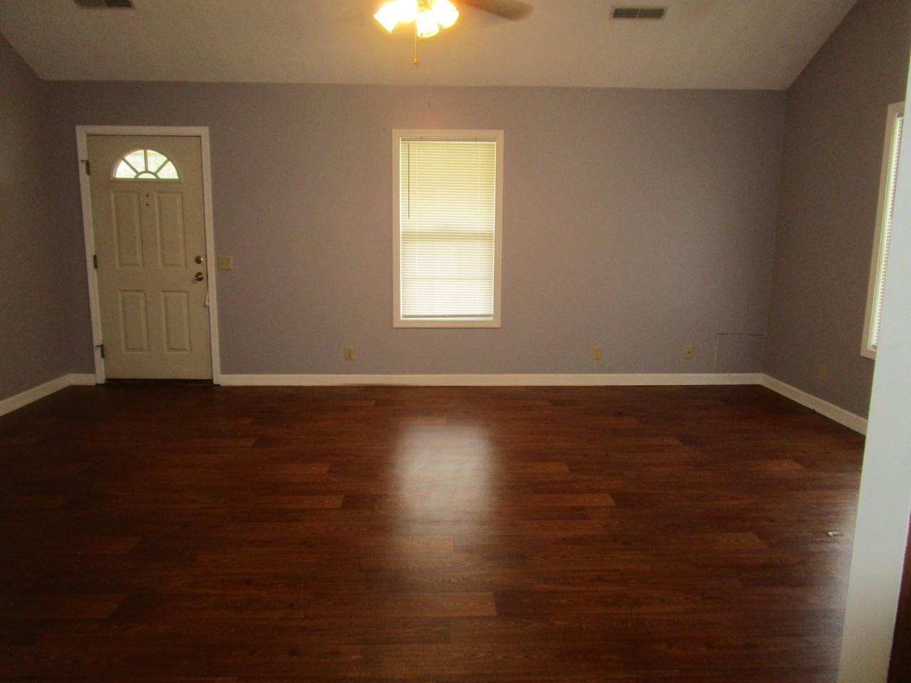 1030 Nottingham Dr - Photo 2 of 14