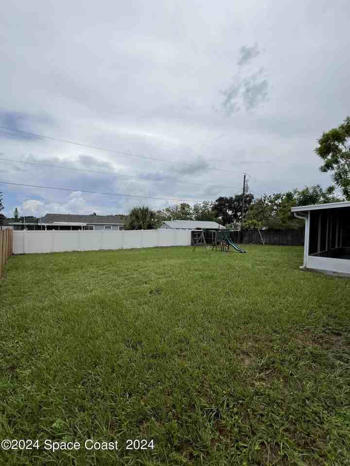 219 Capron Rd - Photo 3 of 21