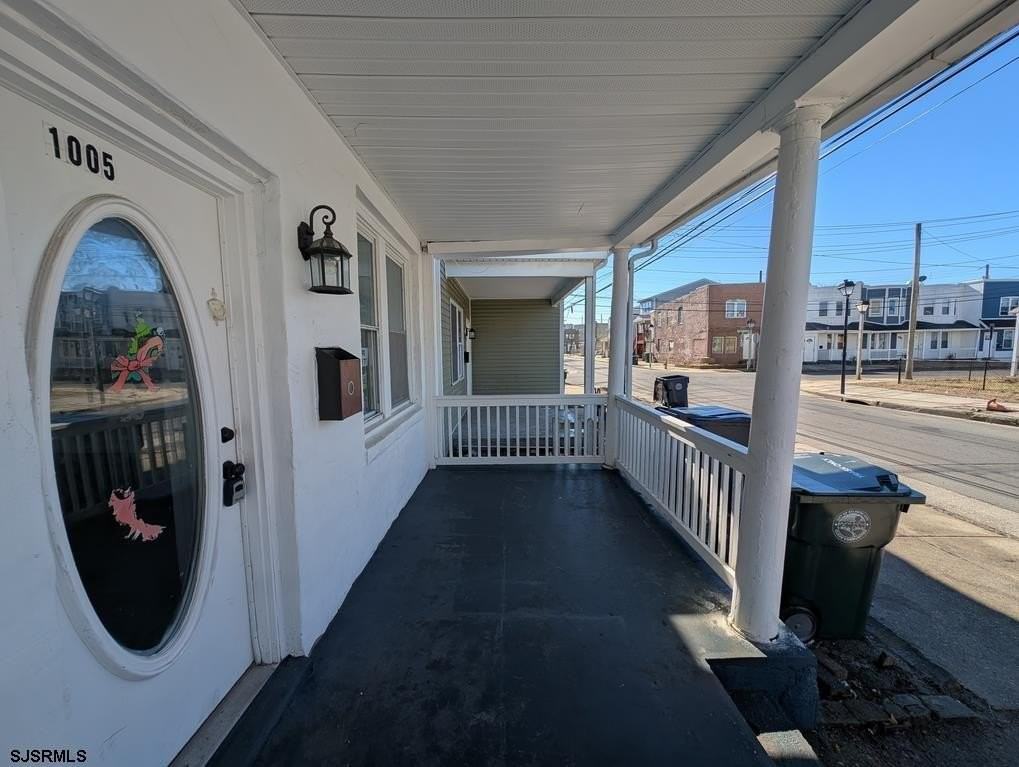 1005 N Michigan Ave - Photo 2 of 21