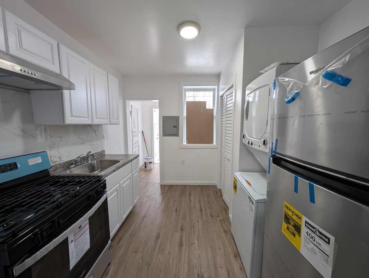 1115 N Ohio Ave - Photo 3 of 22