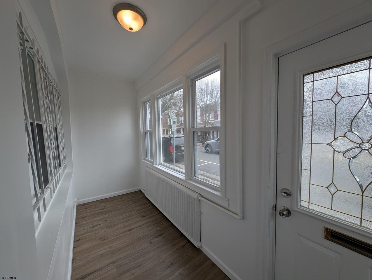 1115 N Ohio Ave - Photo 7 of 22