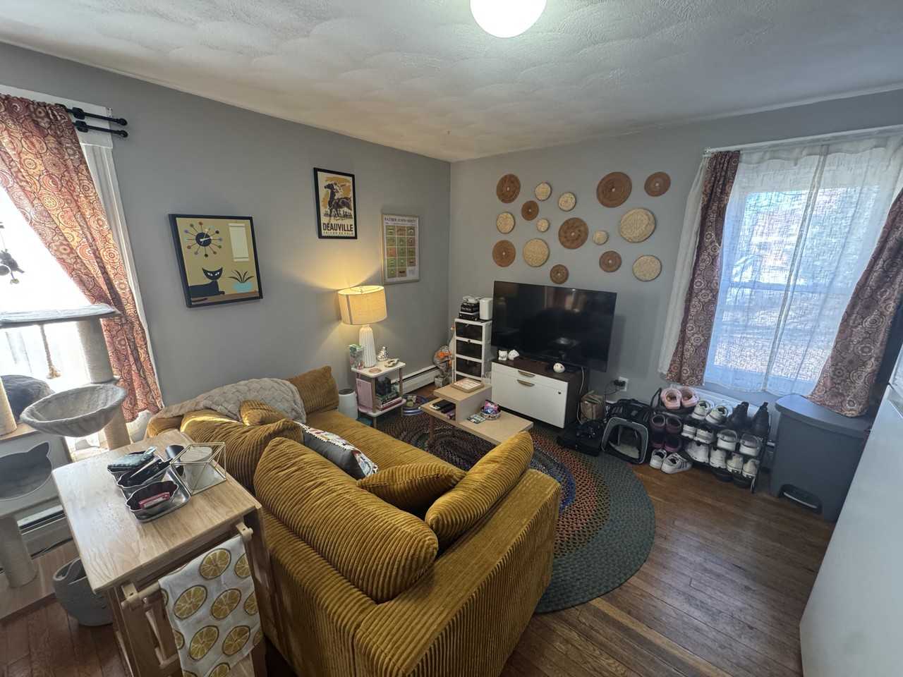 639 Somerville Ave #1 - Photo 2 of 19